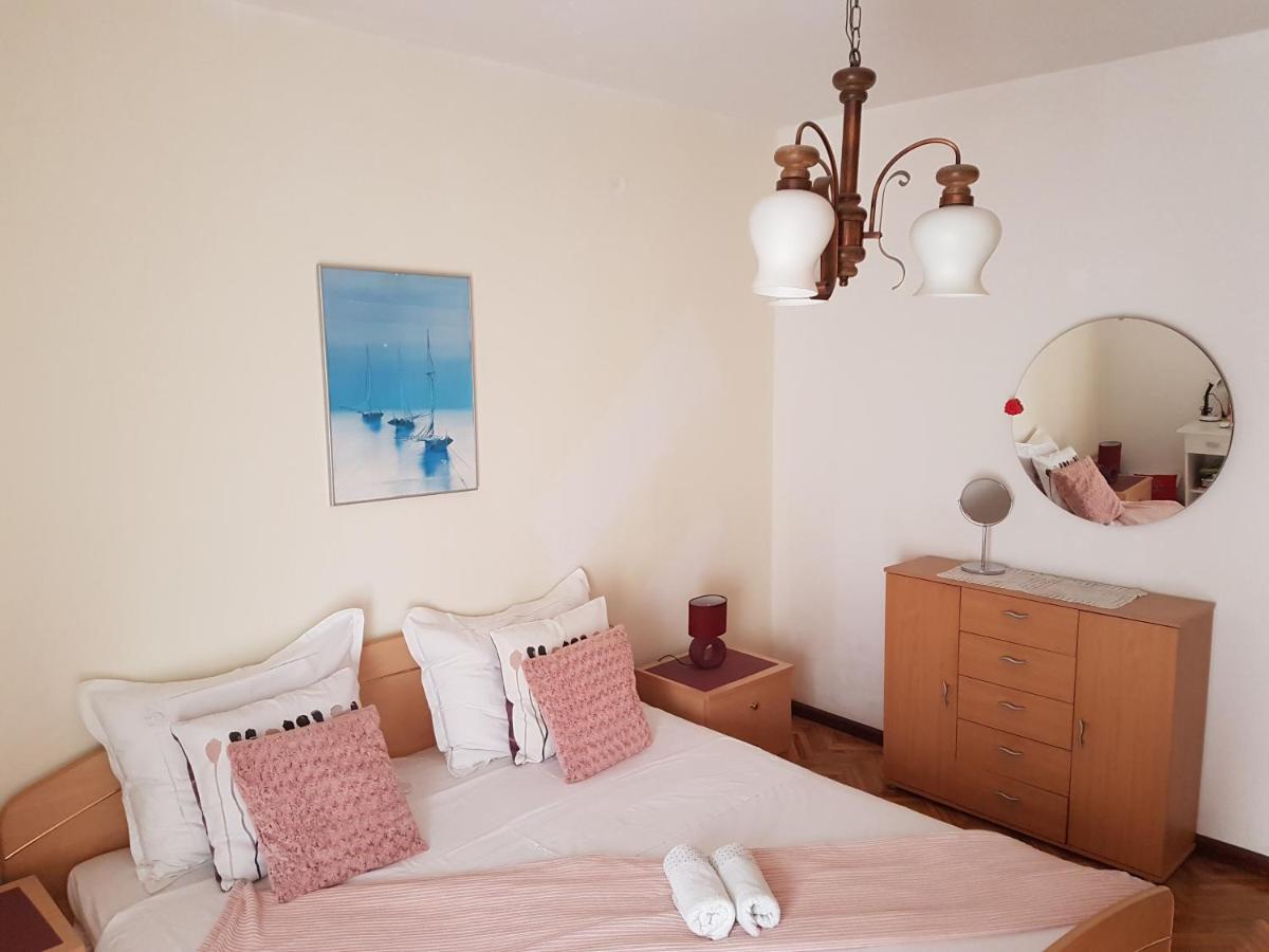 Apartman Lena สปลิท ภายนอก รูปภาพ